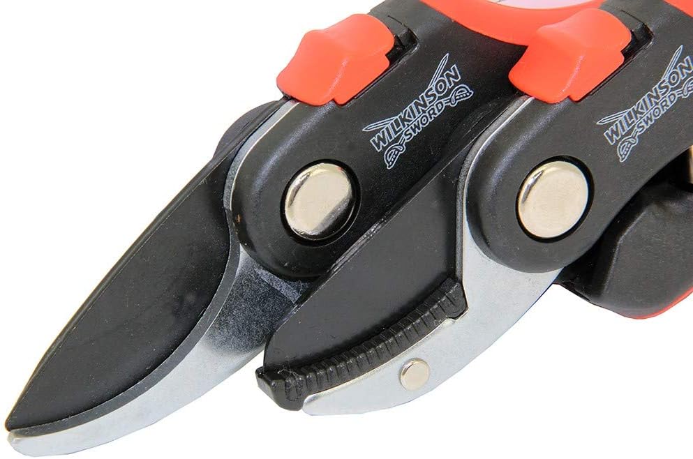 close up of Wilkinson Sword Deluxe Twin Pack with bypass and anvil pruners featuring Japanese steel blades and ergonomic aluminium handles for precision garden pruning
