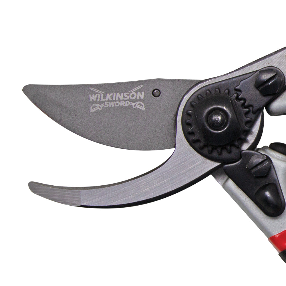 close up of Razorcut Pro angled pruner with adjustable handle opening for comfortable precision pruning shown on a white background.